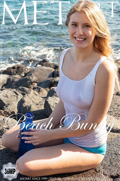 Casey: "Beach Bunny"<br>by Tora Ness